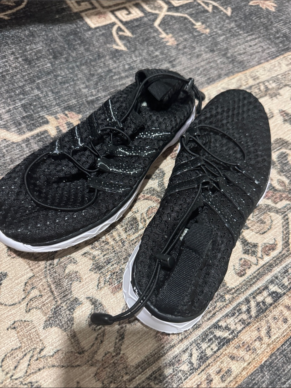 Womens Black Lightweight Athletic water shoe Sneakers